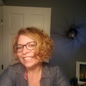 Meet your Posher, Eileen